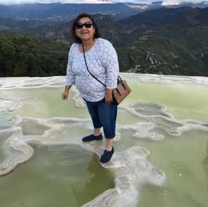 Meet your Posher, Joni